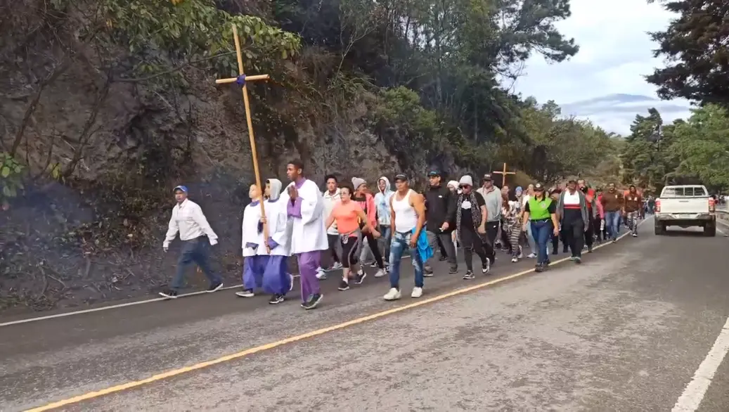 En Constanza realizan vía crucis en viernes de dolores