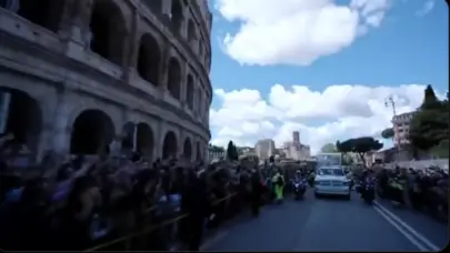 El cortejo fúnebre del papa Francisco recorre el corazón de Roma hasta Santa María la Mayor
