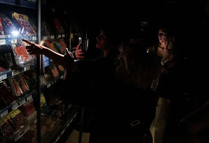 La prensa estadounidense recoge testimonios de caos durante el apagón en España