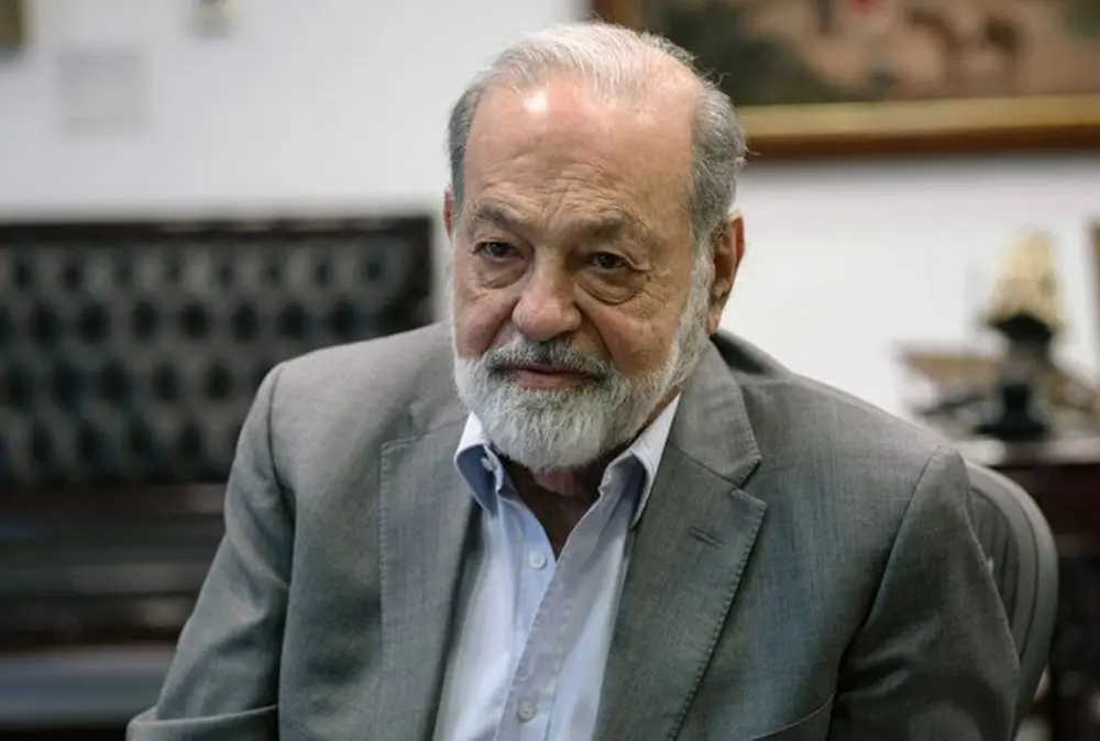 El mexicano Carlos Slim ha reducido su fortuna en 19.500 millones de dólares, según Forbes