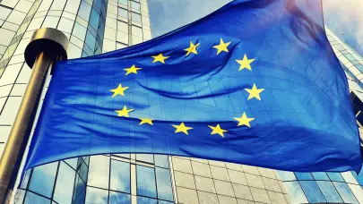 La Comisión Europea se plantea revisar la ley de inteligencia artificial