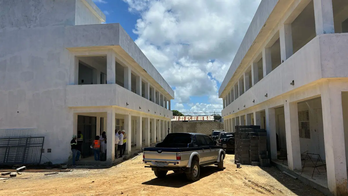 Gobierno impulsa el fortalecimiento educativo en Puerto Plata con la construcción de 15 nuevos centros