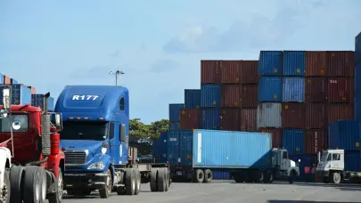 Sectores de acuerdo con crear estrategia contra aranceles de Trump