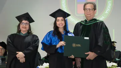 UNPHU gradúa a 463 nuevos profesionales