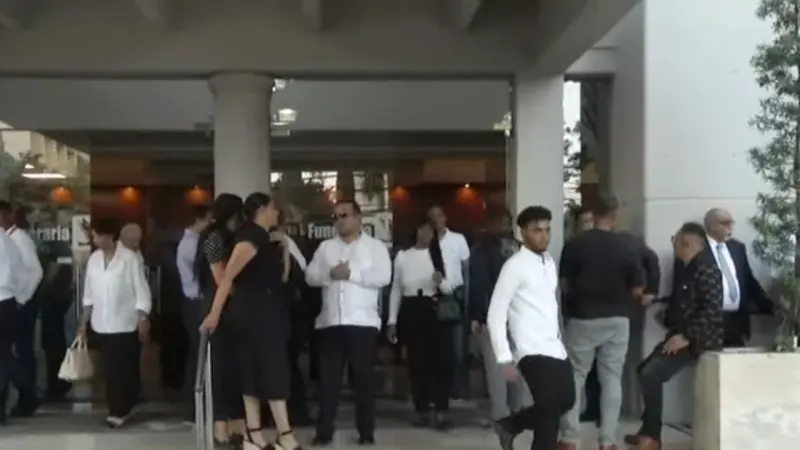 Figuras del arte se dan cita en el funeral de Rubby Pérez