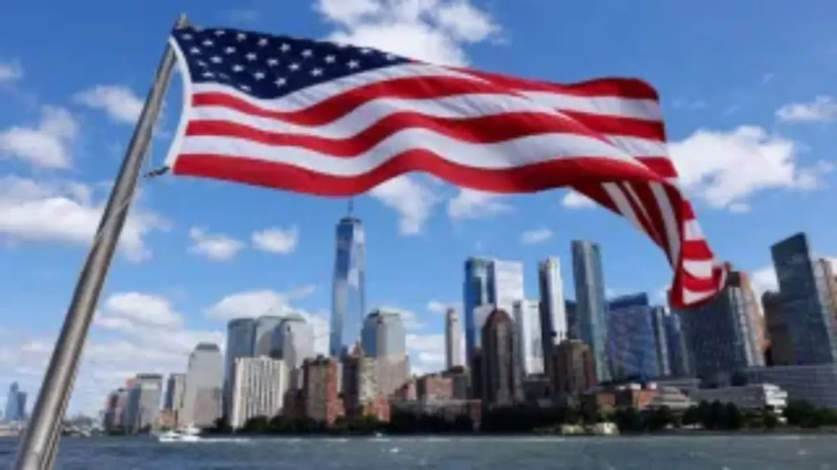 Bandera de Estados Unidos ondeará este lunes a media asta en New Jersey en honor a las víctimas del Jet Set