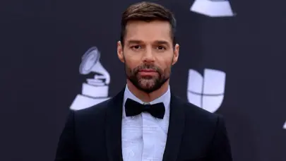 Desestiman demanda de Ricky Martin contra su sobrino por extorsión, persecución y daños