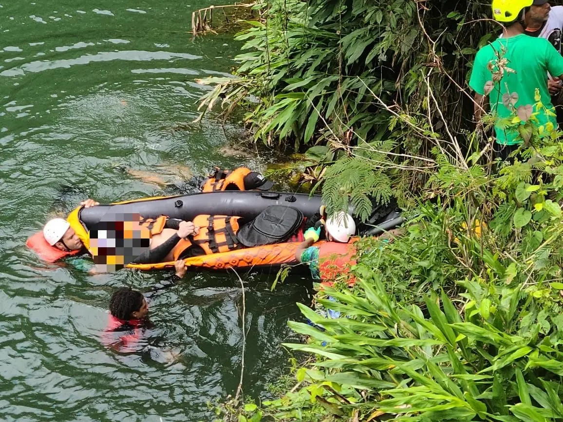 Encuentran el cuerpo del guía turístico arrastrado por corriente del río en Loma de Blanco