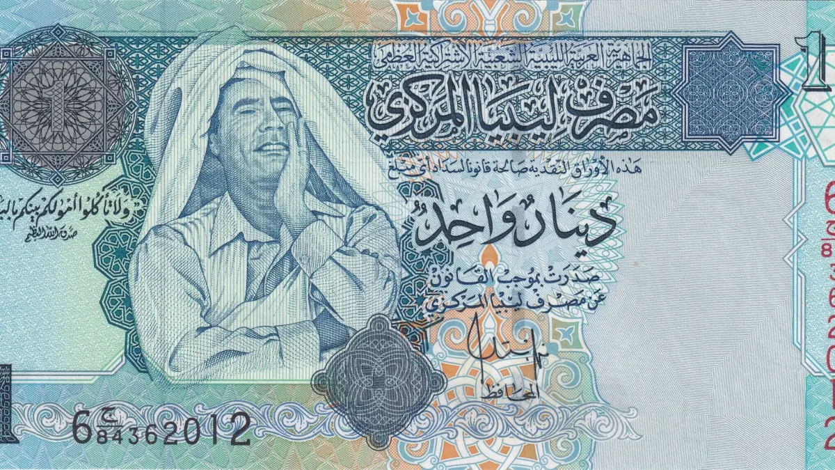 El precio de los productos básicos se dispara en Libia tras la devaluación del dinar