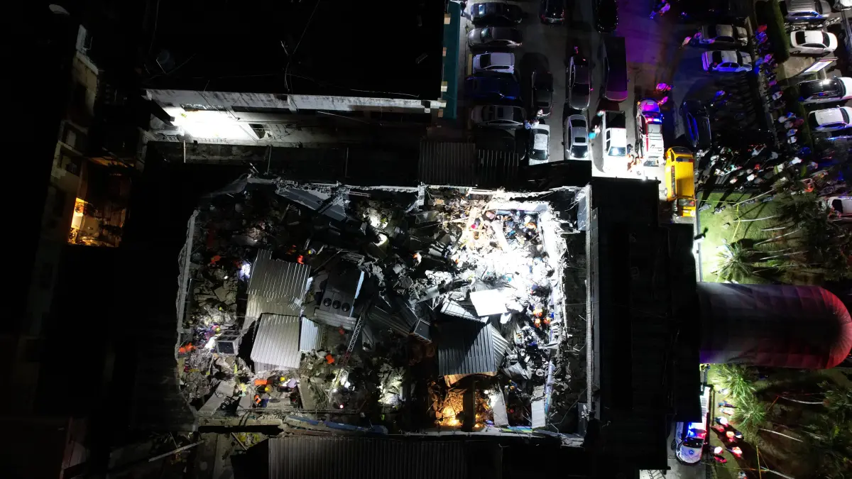 Colapso de techo en discoteca Jet Set deja muertos y heridos durante presentación de Rubby Pérez