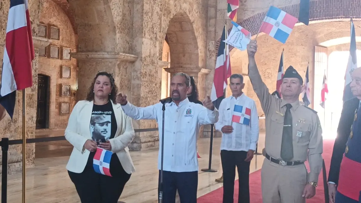 Efemérides Patrias alerta sobre riesgos a la identidad nacional