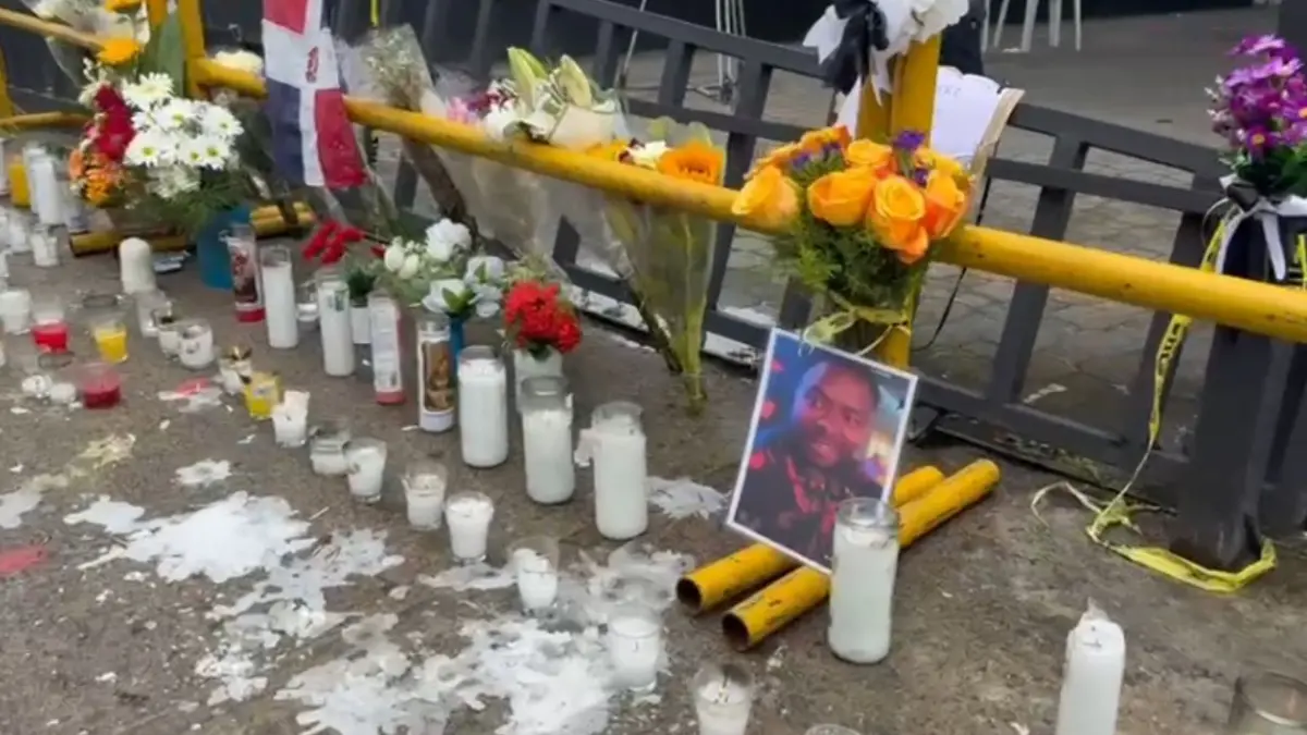 Establecen altar en honor a las víctimas mientras inicia investigación técnica en el Jet Set