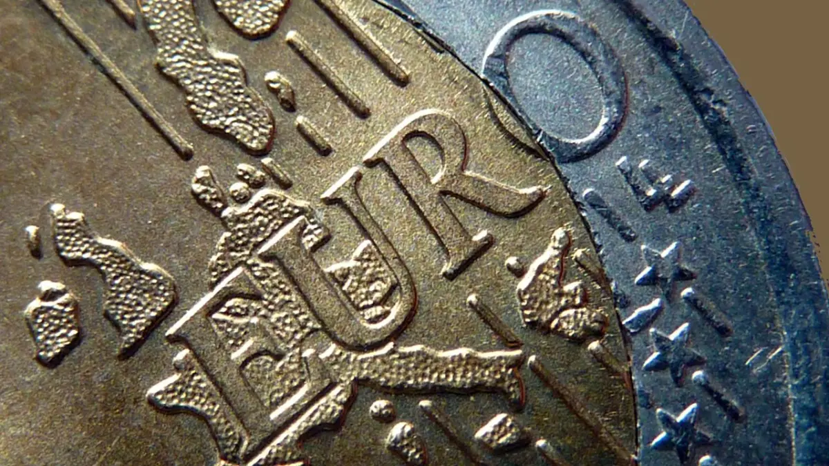 El euro se dispara por encima de 1,11 dólares por los aranceles de Trump