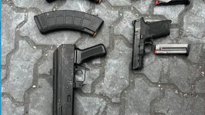 Incautan armas y drogas dentro de caja y bocina en el puerto de Haina