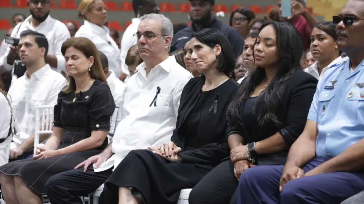 Acto memorial por los fallecidos en Jet Set cuenta con la presencia del presidente Abinader