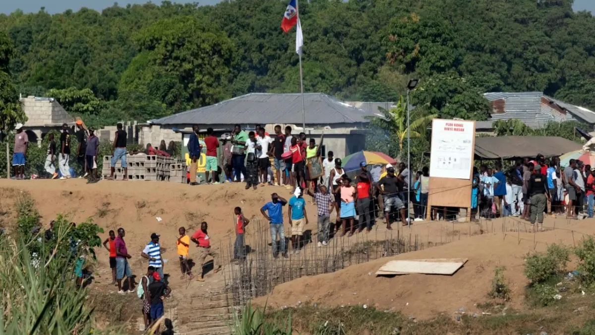 Haitianos relatan cómo cruzan la frontera hacia República Dominicana