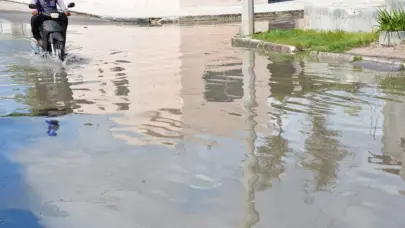 Residentes reportan drenaje pluvial tapado en la Ciudad Colonial