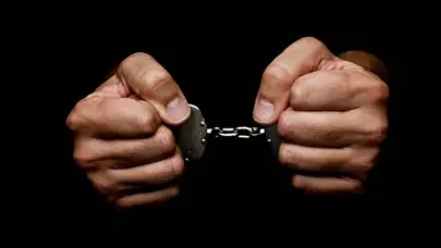 Ministerio Público acusa a hombre por brutal asesinato de su pareja en Villa Altagracia