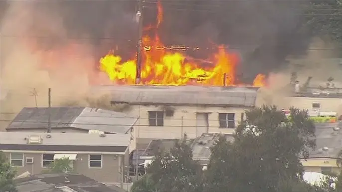 Incendio de vivienda en Florida ocasiona múltiples víctimas