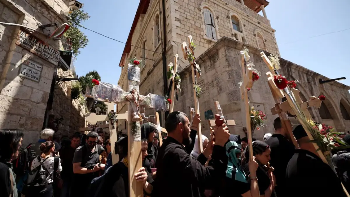 Peregrinos que no renuncian a Semana Santa, pese a la guerra: Amamos a Israel y a Jesús