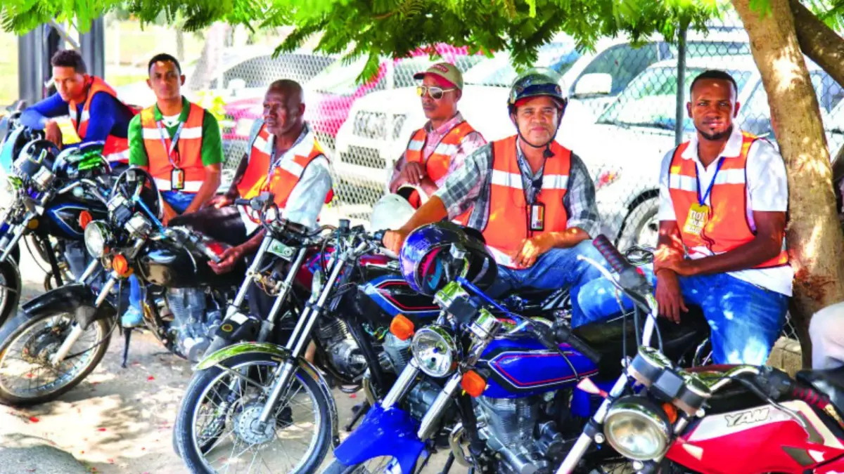 Motoristas mueven 1.6 millones de pasajeros al día y dejan RD$5,478 millones en impuestos
