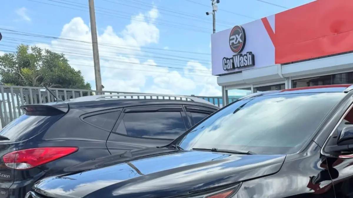 Denuncian robos en car wash en San Isidro