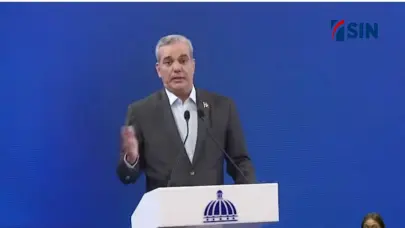 Luis Abinader propondrá aumento salarial de 25% en zonas francas y 30% en el sector turismo