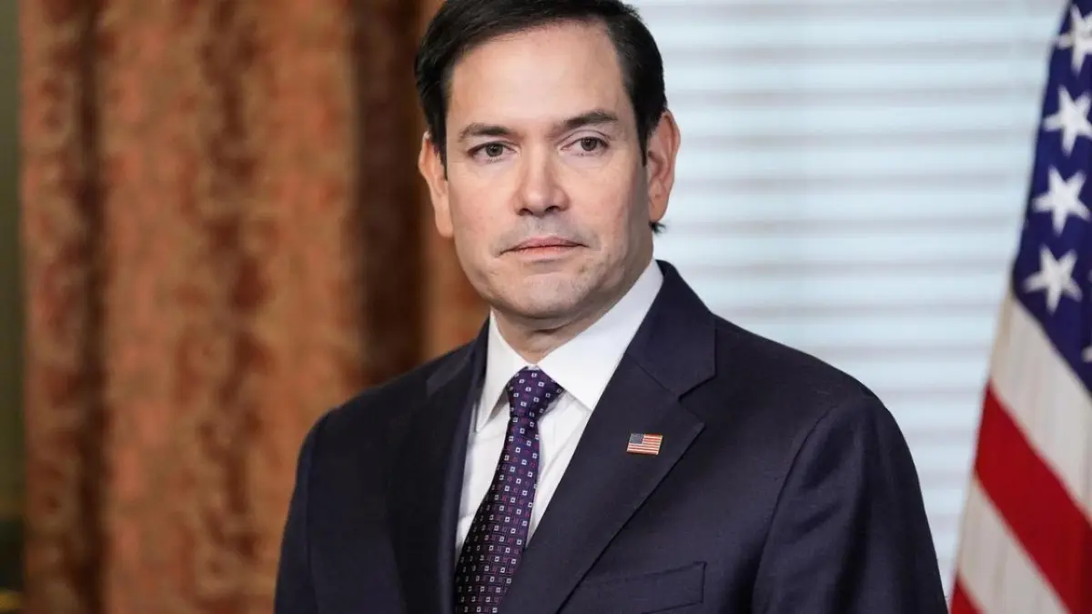 Marco Rubio señala a su homólogo ruso la necesidad de acabar ya la guerra en Ucrania