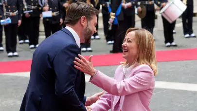 Jefa de gobierno de Italia recibe en Roma al vicepresidente de EEUU, J.D. Vance