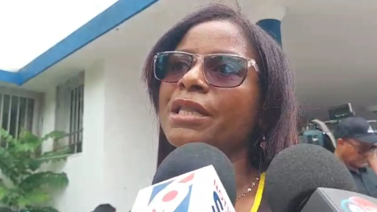 Mujer pide ayuda para contactar en Colombia a familia de su jefa que estuvo en Jet Set el día de la tragedia