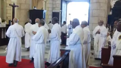 Ozoria encabeza Misa Crismal en la Catedral Primada