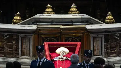 El papa advierte: las pantallas nos hacen olvidar a las personas reales