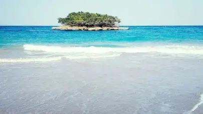 Niña de 8 años muere ahogada en playa Arroyo Salado en María Trinidad Sánchez