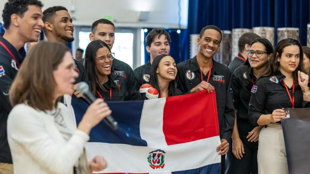 Estudiantes de la PUCMM logran quinto lugar en competencia global de diseño sísmico