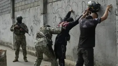 Ecuador enfrenta elecciones mientras la violencia cobra una v&iacute;ctima cada hora