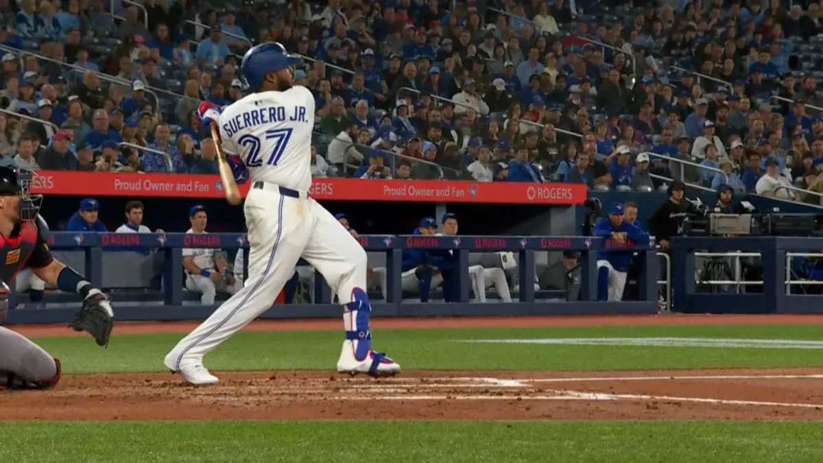 Vladimir Guerrero Jr. conecta su primer jonrón en victoria de Toronto sobre Atlanta