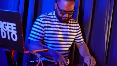 Dj Mangee Audio: más allá de las mezclas aburridas y pregrabadas