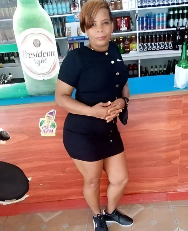 Hombre mata a su exsuegra y escapa con su hija en Santo Domingo Oeste