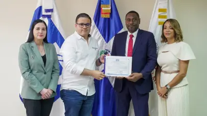 INDOCAL entrega la Primera Certificación de Gestor Energético al Ministerio de Energía y Minas