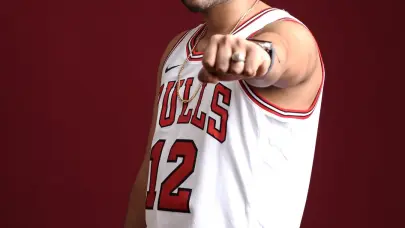 Tachuela Music llega con un ritmo contagioso en el sencillo “Lo Bailó”