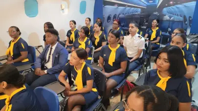 La formaci&oacute;n aeron&aacute;utica en Rep&uacute;blica Dominicana celebra sus 15 a&ntilde;os