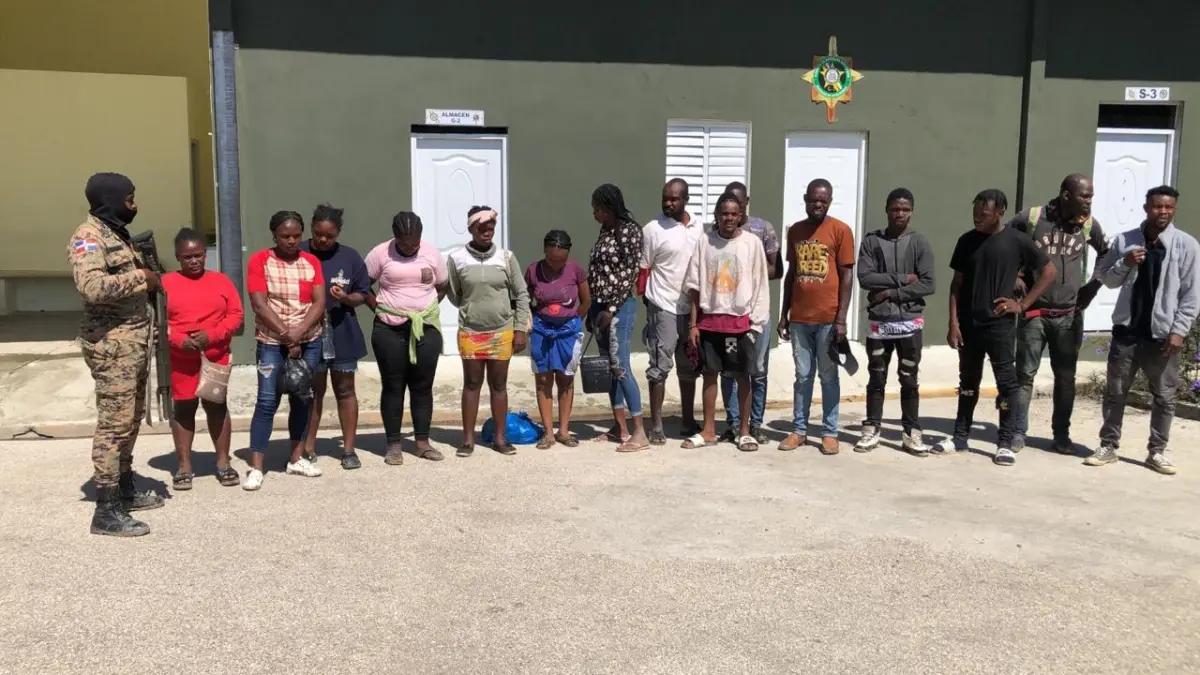 En casa en construcción en Elías Piña encuentran 15 haitianos indocumentados