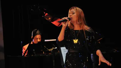 Anlly Piantini y Yamil de la Cruz colaboran en Dec&iacute;dete Amar