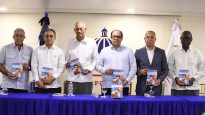Solano pone a circular libro sobre atletas olímpicos de La Romana
