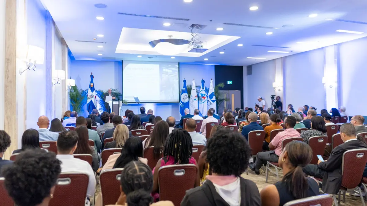 La problemática migratoria se centra hoy en el migrante intruso, según el Fernando Ferrán