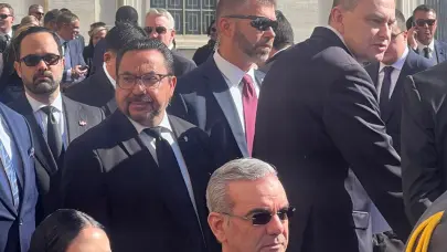 Presidente Abinader y primera dama asisten a funeral Papa Francisco