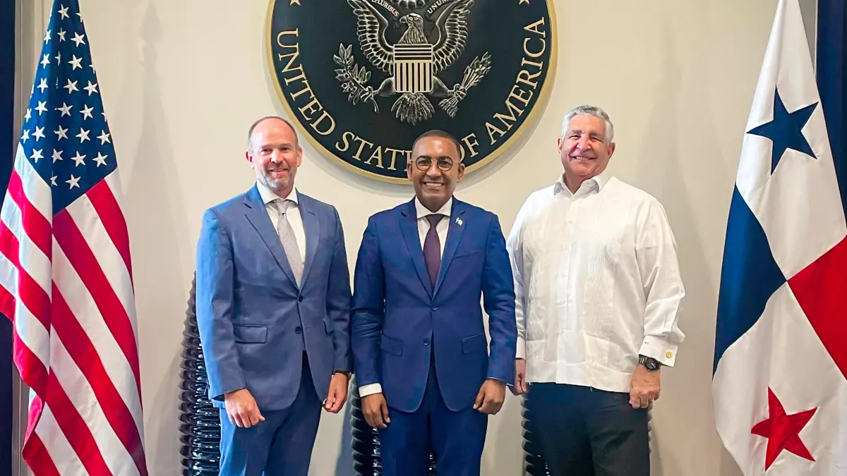 DA y FAA inician acercamiento para optimizar las operaciones aeroportuarias en RD