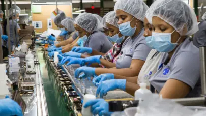Aumentan 25% al salario mínimo del sector zonas francas