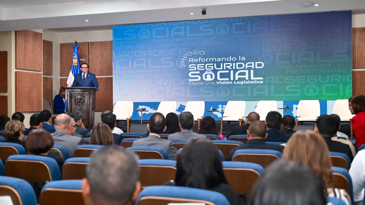 Comisión de Seguridad Social, Trabajo y Pensiones del Senado realiza simposio sobre seguridad social