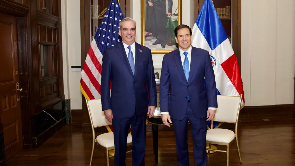 Presidente Abinader y Secretario de Estado Marco Rubio abordan crisis haitiana en reunión bilateral en Washington